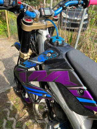 Carbon Fibre Motorbike Fuel Tank Cover by Mattia Mazzoli